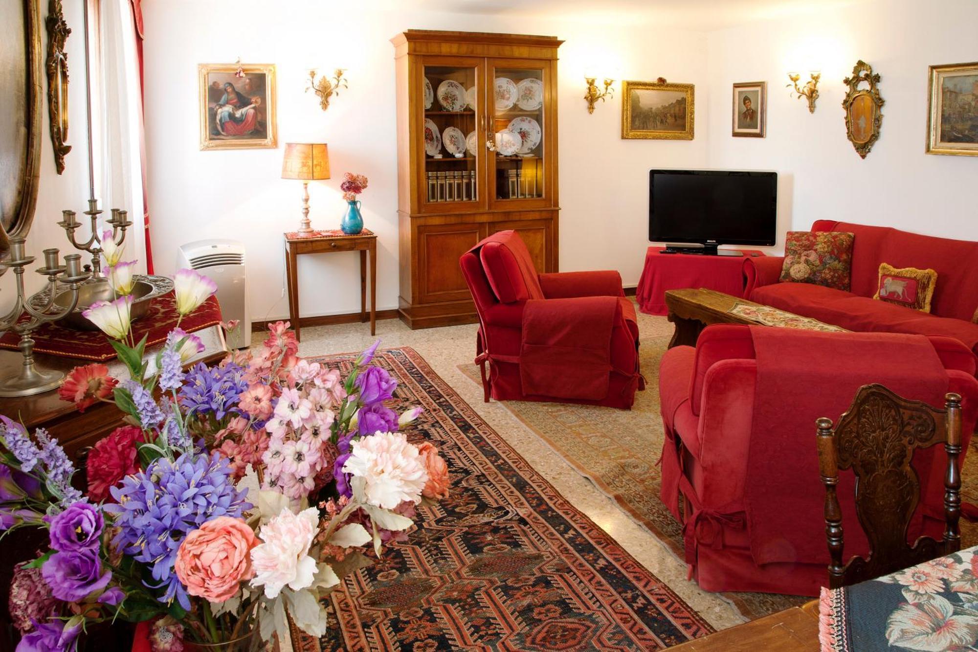 Apartment Ca Lezze Bell'appartamento Nel Cuore Di Venedig